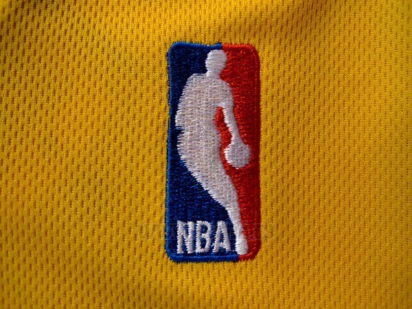 Camiseta Los Angeles Lakers Metta World Peace #15 Amarillo